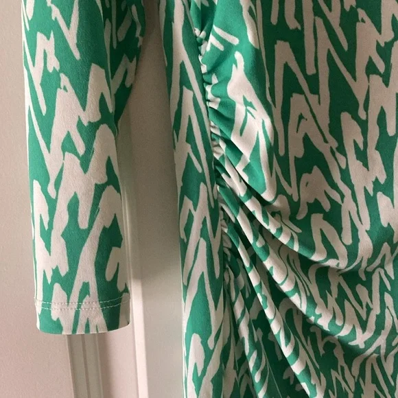 Loft women’s dress green and white XS 3/4 sleeves midi lightweight stretch - Picture 3 of 7